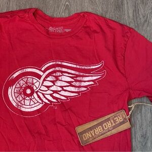 Original Retro Brand Red Short Sleeve T-Shirt with White Winged Wheel Graphic